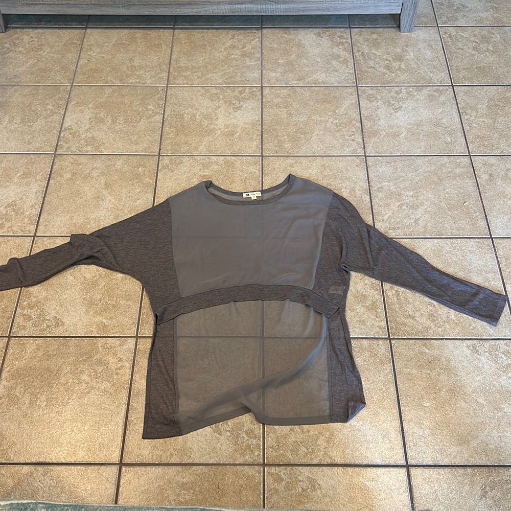 Cotton Candy Gray Sheer Contrast Sleeve  High-Low Blouse/Top Small